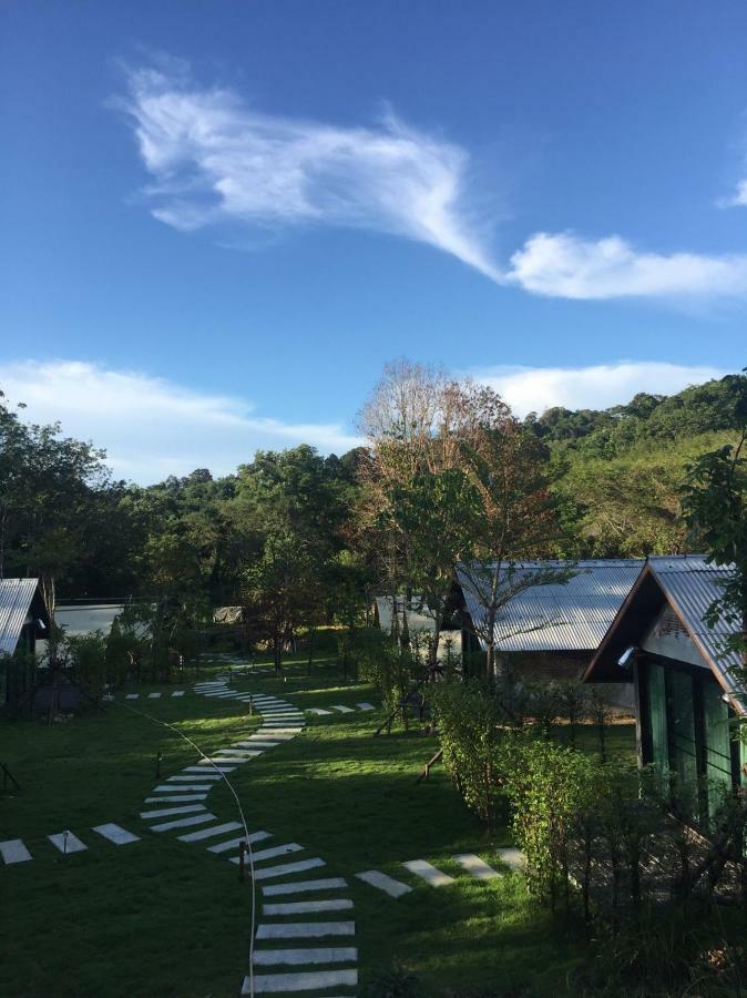 Phayam Valley Koh Phayam Dış mekan fotoğraf